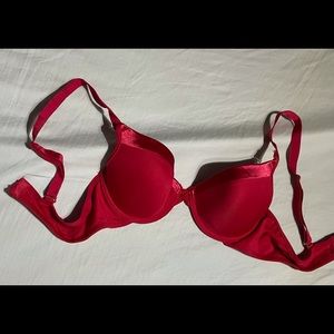 ⭐️ 5 for $25 ⭐️ Red Bra ❤️